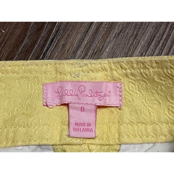 Lilly Pulitzer Size 0 Shorts Yellow w/ Textured Pattern 100% Cotton - Picture 4 of 4